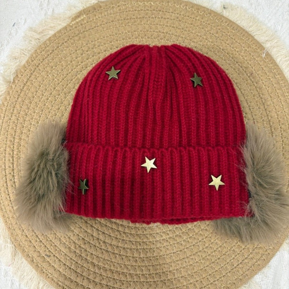 柔らかい素材で作られた、防風性のある星柄ニット帽。袖口が絞ら - Beanie Cuffed Knit のレビューと価格