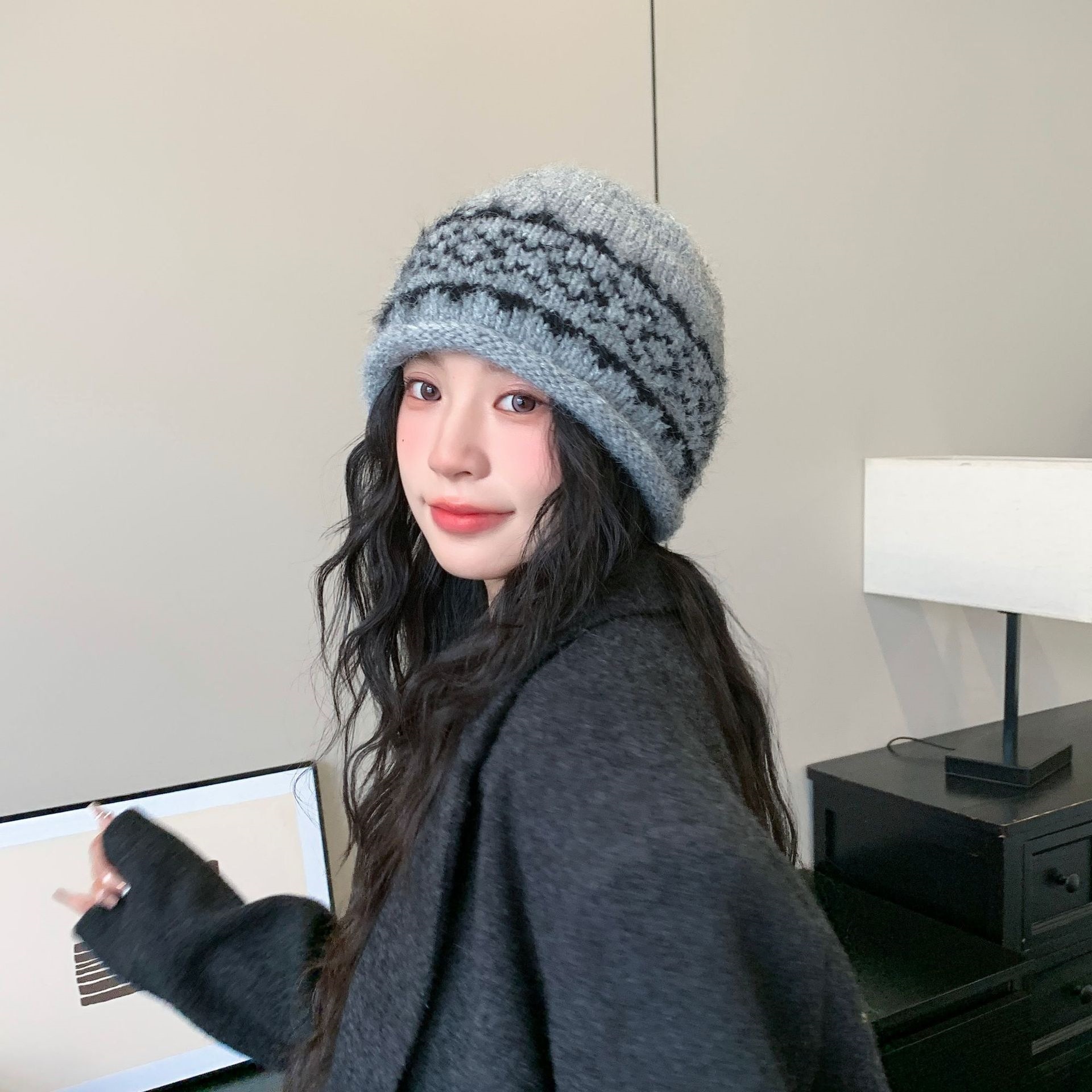 フェア・アイル編みのニット帽。女性用。秋・冬に最適。暖かく、 - Beanie Cuffed Knit のレビューと価格
